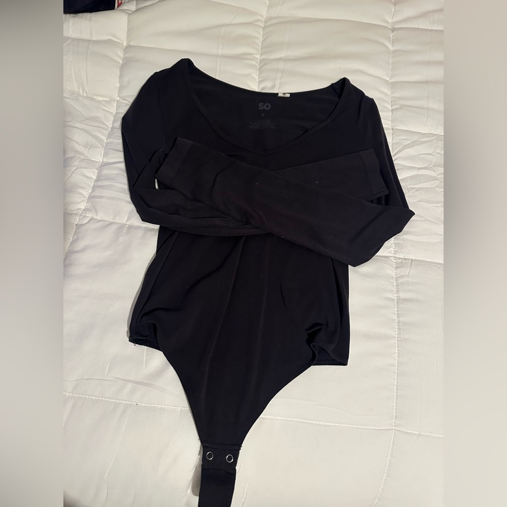 SO Black Long Sleeve Bodysuit
Gently used, in great condition
